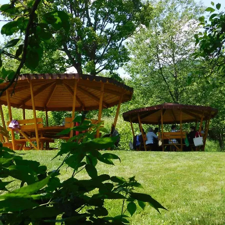 Wood Cabins In The Heart Of Transylvania Coltesti Exterior photo