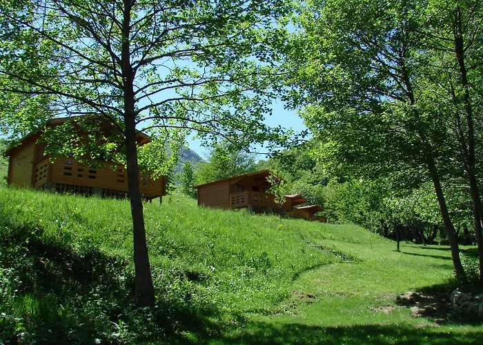 Wood Cabins In The Heart Of Transylvania
