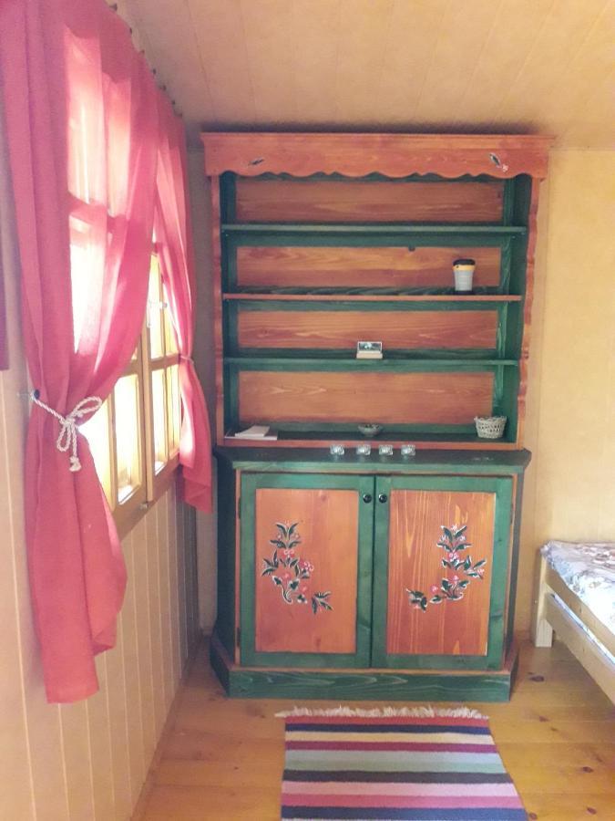 Wood In The Heart Of Transylvania Lodge